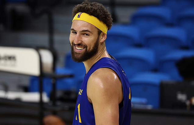 防守反击的 防守反击的