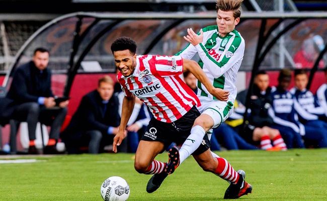 随着这份创 随着这份创