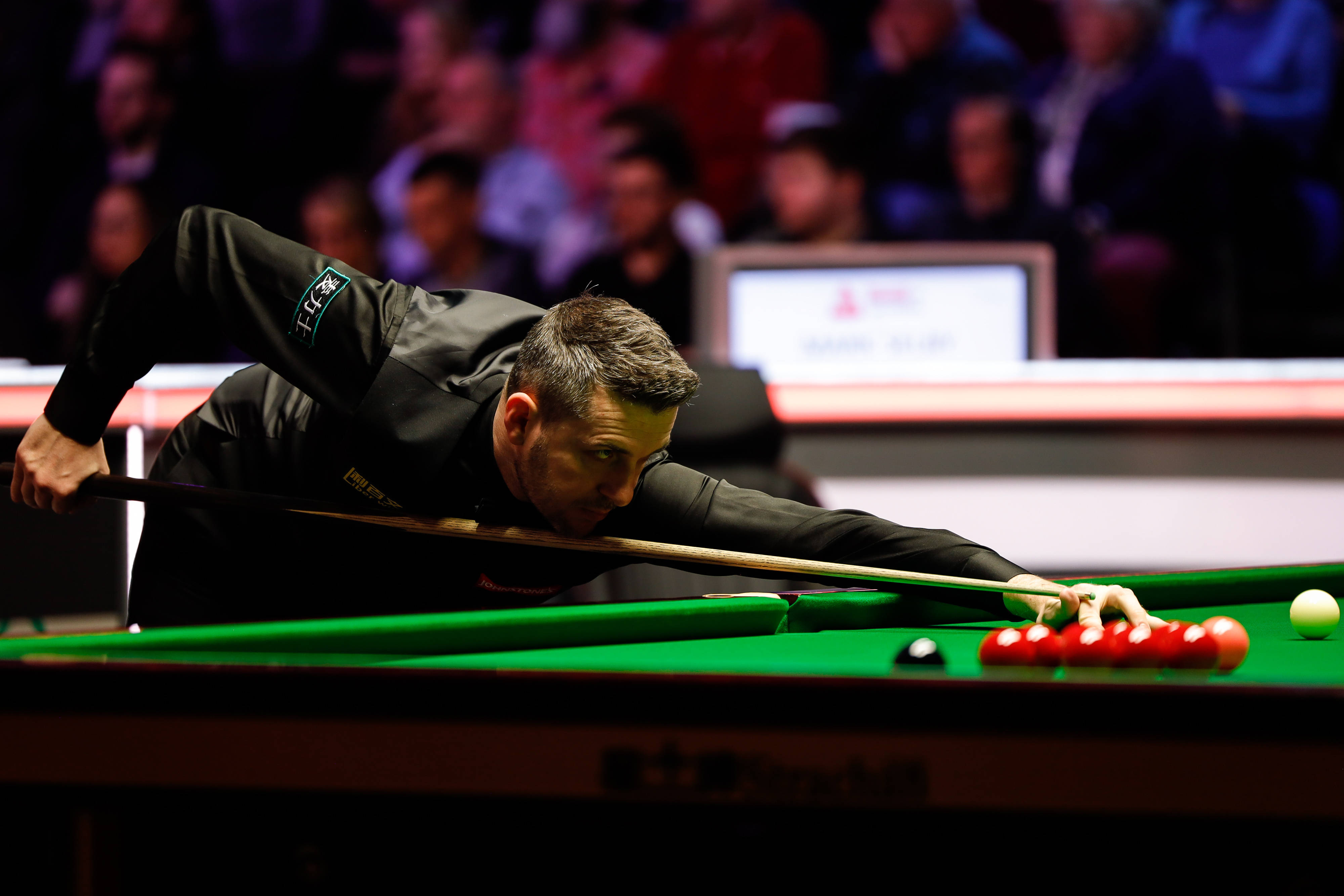 他首次在罗 他首次在罗