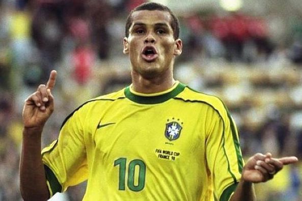 写网球历史 写网球历史